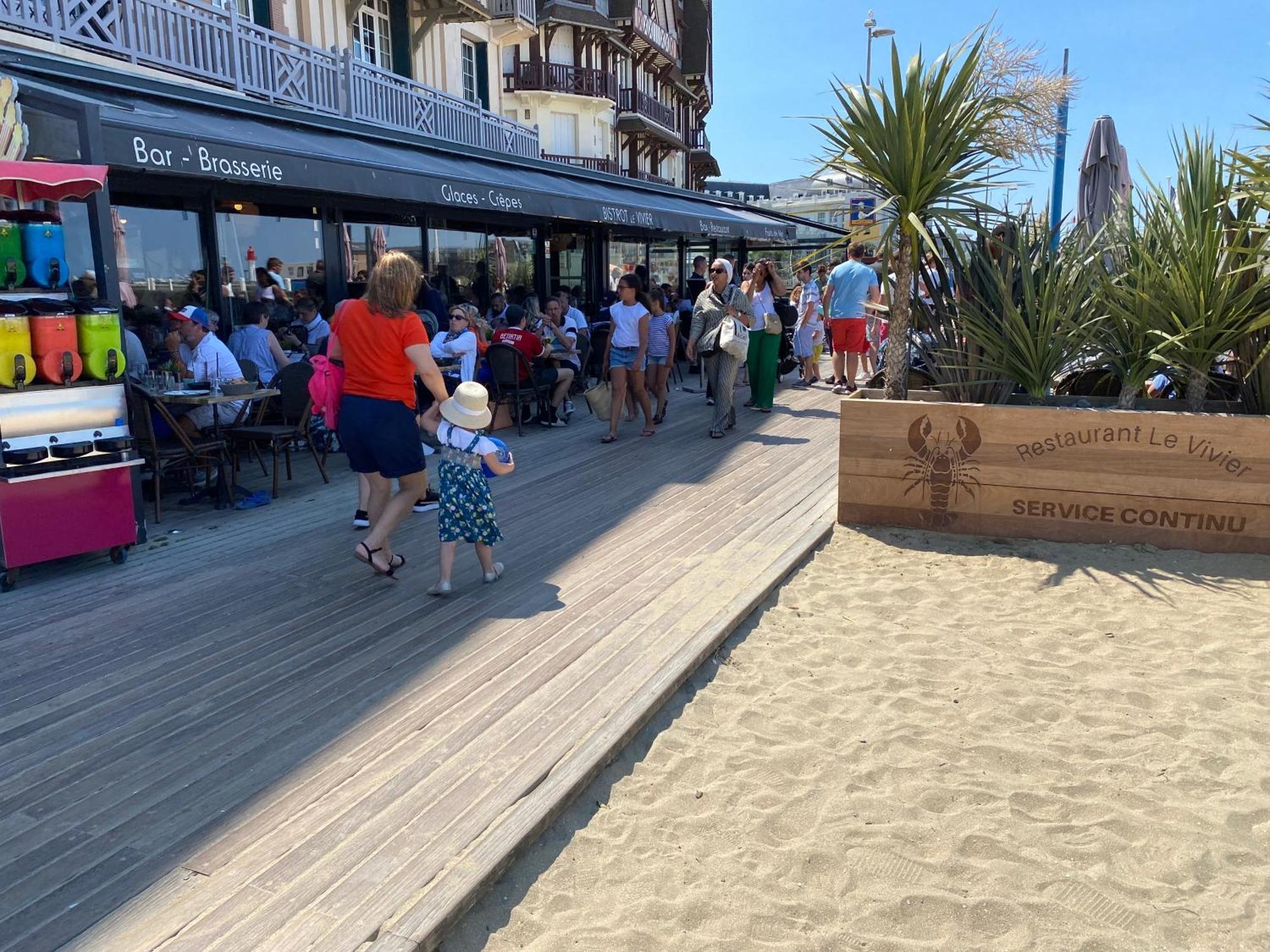 Cote Plage - Magnifique Appartement De Charme A Trouville Sur Mer - Linge - Lit Fait - Parking - Wifi - Classe Par L'Office Du Tourisme Ngoại thất bức ảnh