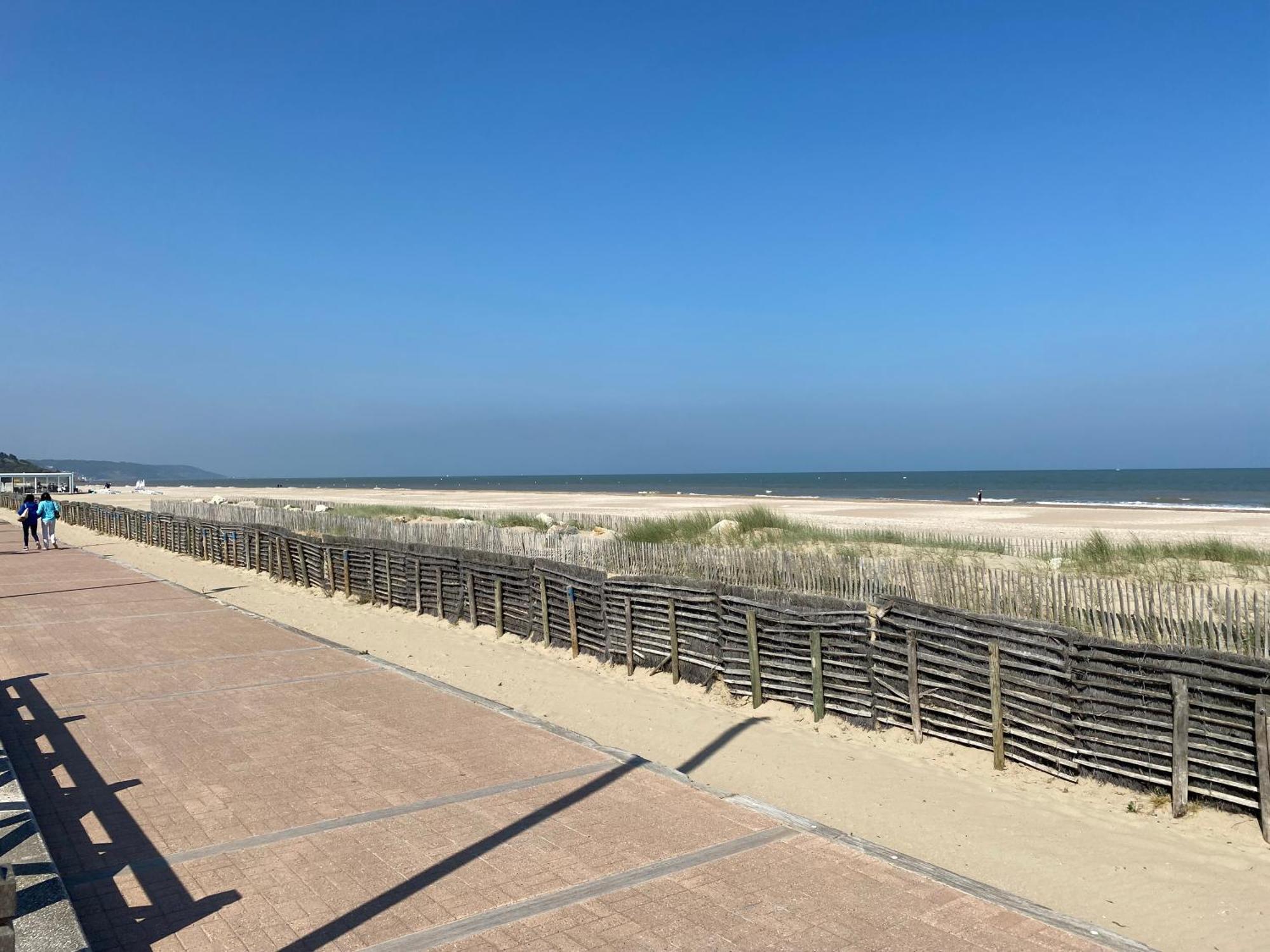 Cote Plage - Magnifique Appartement De Charme A Trouville Sur Mer - Linge - Lit Fait - Parking - Wifi - Classe Par L'Office Du Tourisme Ngoại thất bức ảnh